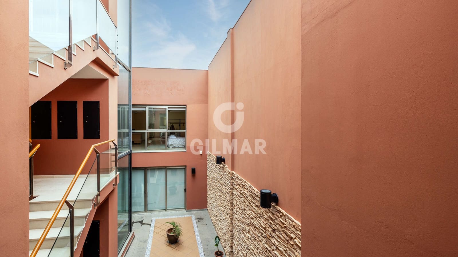 4 soveværelse Semi-Rækkehus til salg i Las Palmas de Gran Canaria med garage - € 1.100.000 (Ref: 9206070)