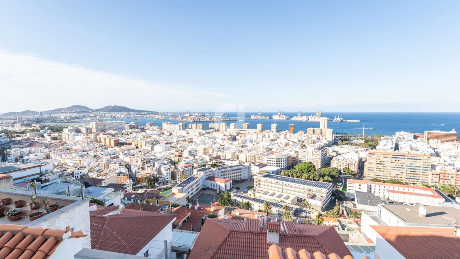 5 soverom Villa til salgs i Las Palmas de Gran Canaria - € 530 000 (Ref: 9206071)