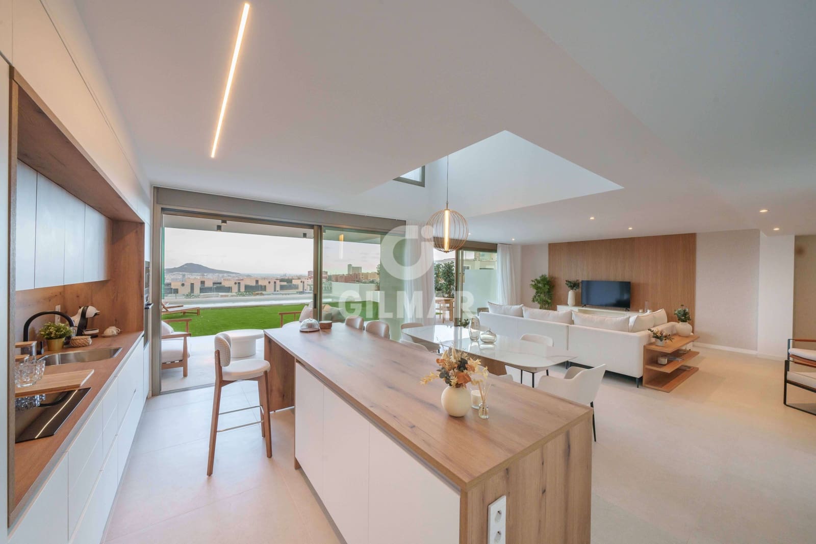 4 soveværelse Semi-Rækkehus til salg i Las Palmas de Gran Canaria med swimmingpool garage - € 998.000 (Ref: 9206072)