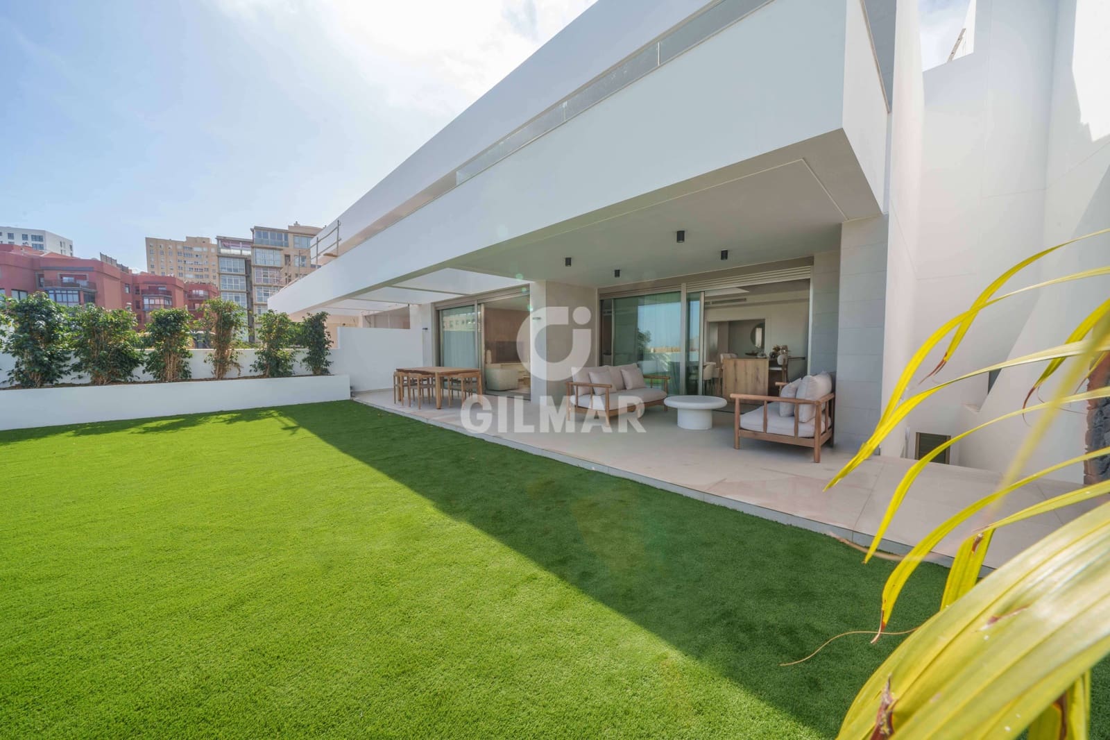 4 soveværelse Semi-Rækkehus til salg i Las Palmas de Gran Canaria med swimmingpool garage - € 998.000 (Ref: 9206072)