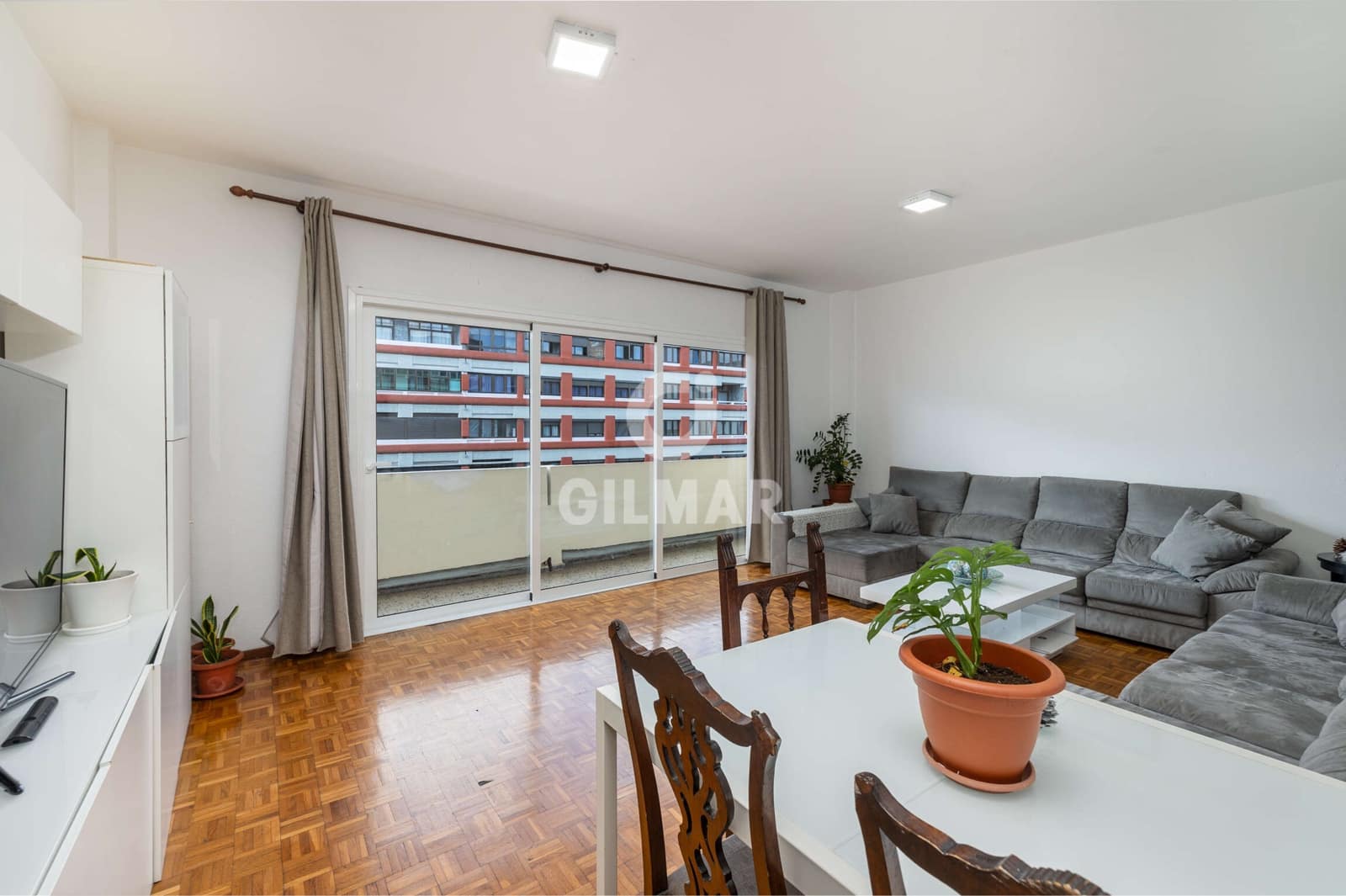 4 soverom Leilighet til salgs i Las Palmas de Gran Canaria med garasje - € 438 000 (Ref: 9206073)