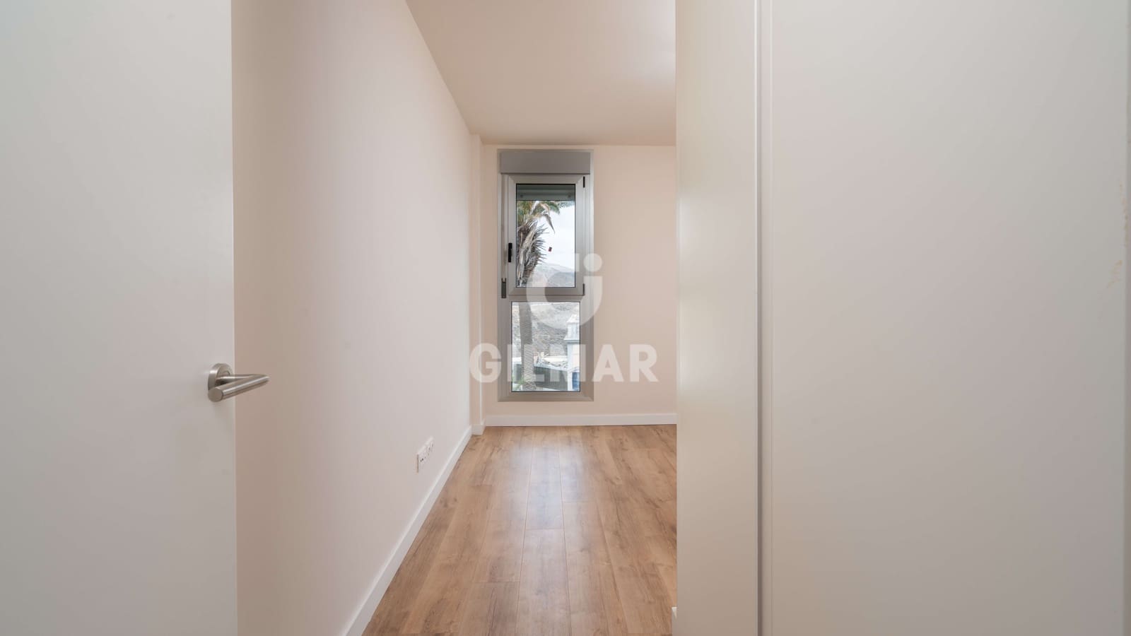 3 slaapkamer Flat te koop in Las Palmas de Gran Canaria met garage - € 408.000 (Ref: 9206075)