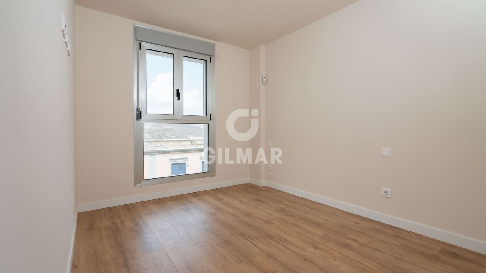3 slaapkamer Flat te koop in Las Palmas de Gran Canaria met garage - € 408.000 (Ref: 9206075)