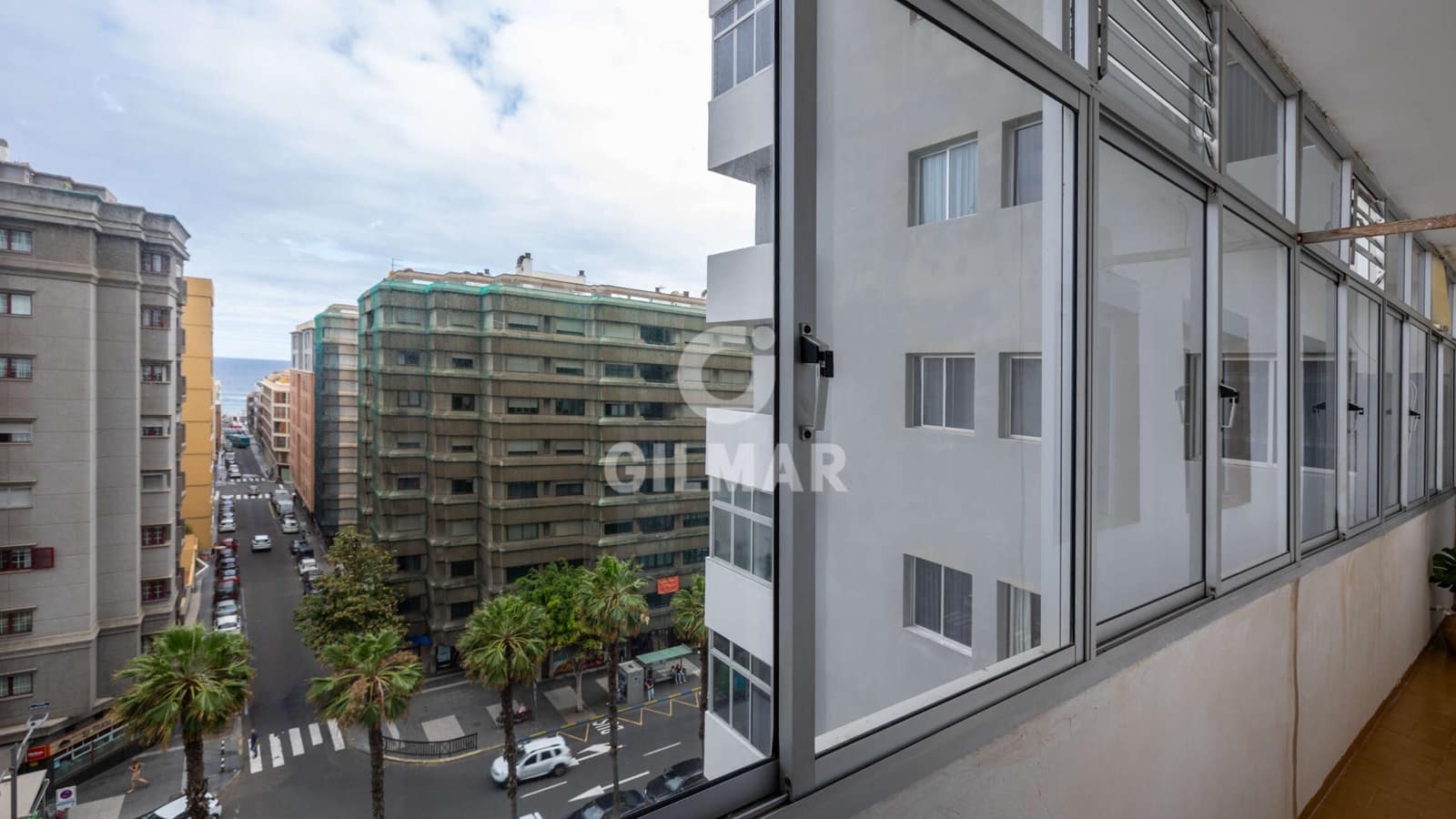 3 bedroom Flat for sale in Las Palmas de Gran Canaria - € 299,000 (Ref: 9206077)