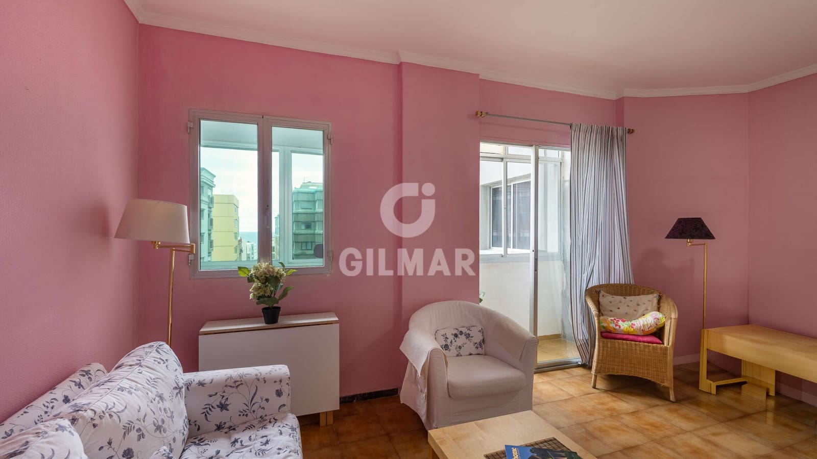 3 bedroom Flat for sale in Las Palmas de Gran Canaria - € 299,000 (Ref: 9206077)