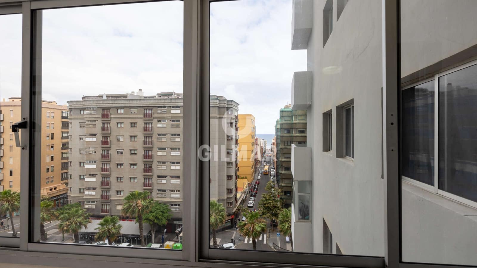 3 bedroom Flat for sale in Las Palmas de Gran Canaria - € 299,000 (Ref: 9206077)