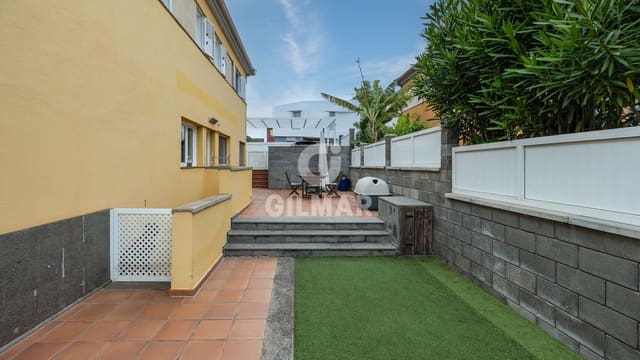 Chalet de 5 habitaciones en La Atalaya, Santa Brígida en venta con garaje - 558.000 € (Ref: 9206078)