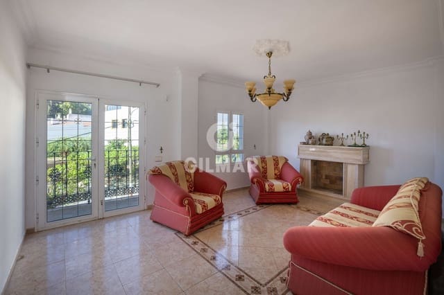 4 slaapkamer Halfvrijstaande villa te koop in Teror - € 285.000 (Ref: 9206081)