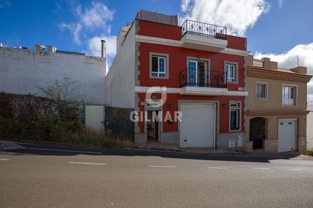 4 slaapkamer Halfvrijstaande villa te koop in Teror - € 285.000 (Ref: 9206081)