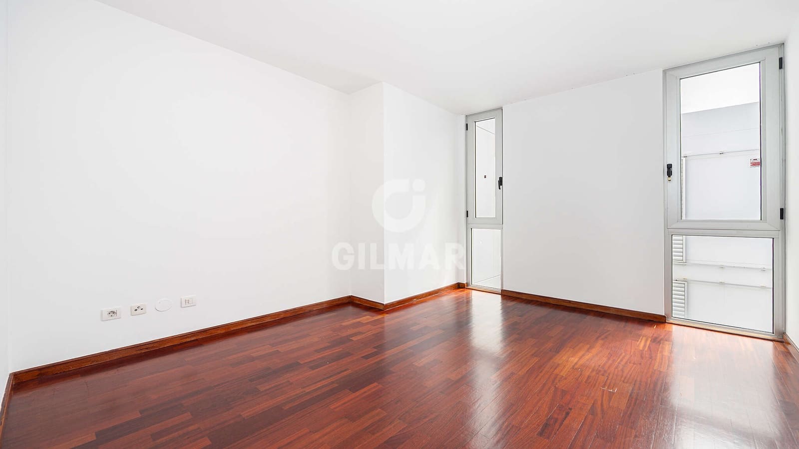 2 slaapkamer Flat te koop in Las Palmas de Gran Canaria met garage - € 330.000 (Ref: 9206083)