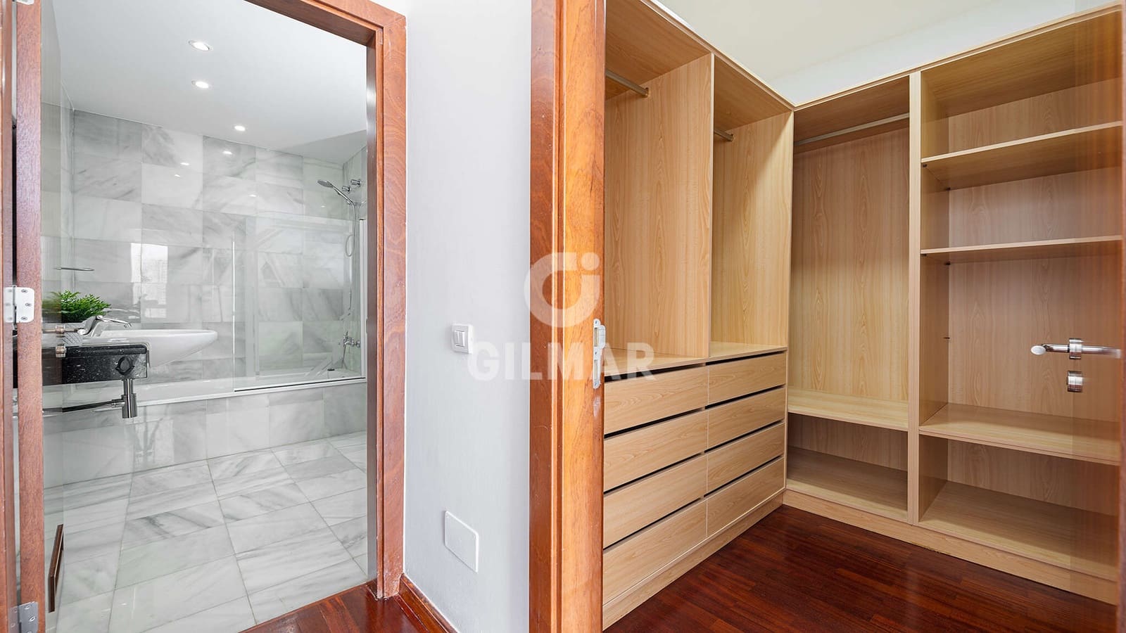 2 slaapkamer Flat te koop in Las Palmas de Gran Canaria met garage - € 330.000 (Ref: 9206083)