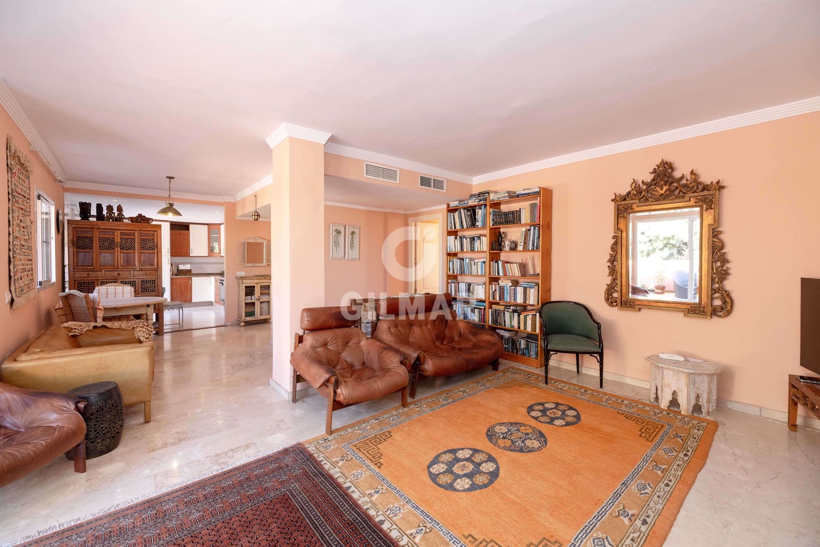 2 sypialnia Penthouse na sprzedaż w Elviria z basenem garażem - 495 000 € (Ref: 9206087)