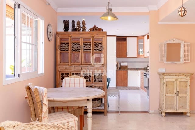 2 bedroom Penthouse for sale in Elviria, Marbella with pool garage - € 495,000 (Ref: 9206087)