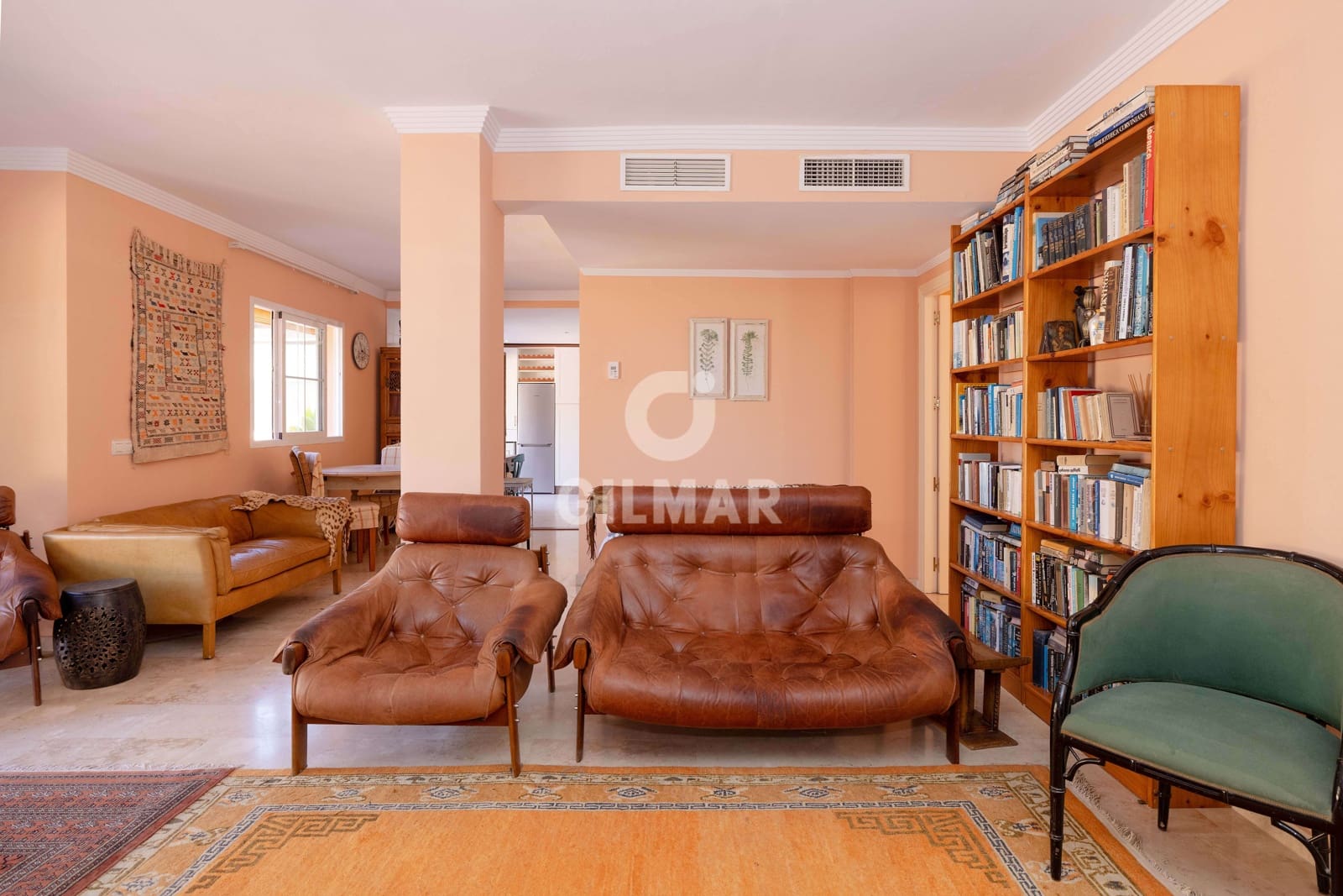 2 sypialnia Penthouse na sprzedaż w Elviria z basenem garażem - 495 000 € (Ref: 9206087)