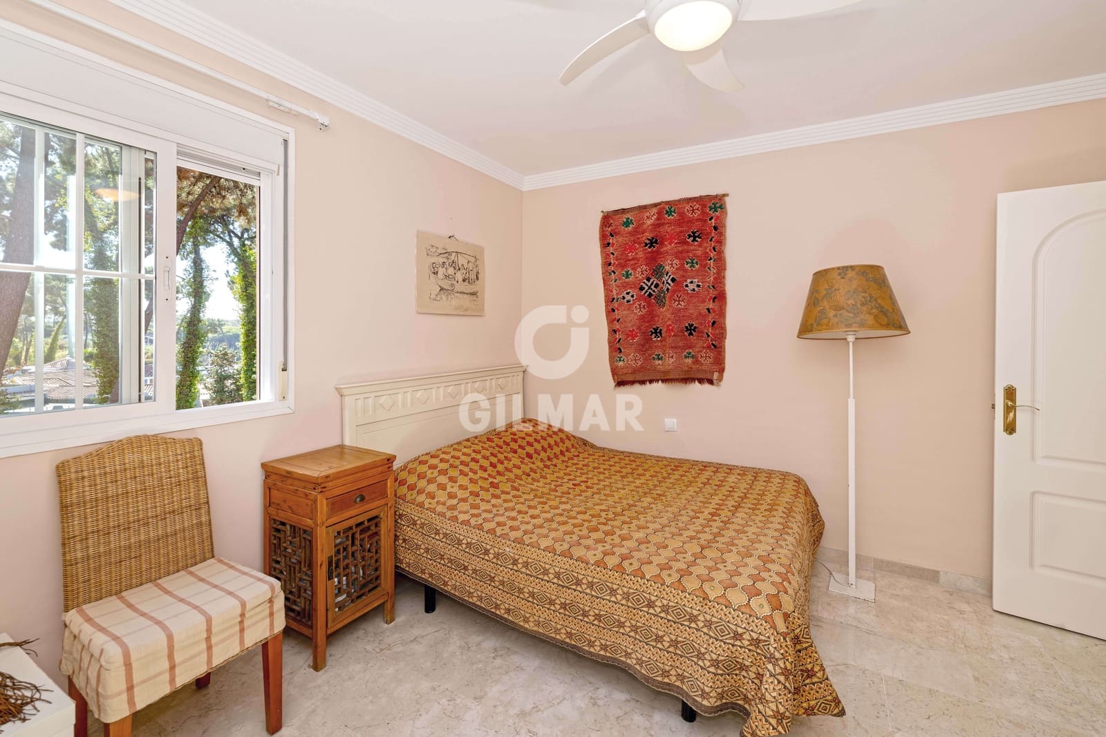 2 sypialnia Penthouse na sprzedaż w Elviria z basenem garażem - 495 000 € (Ref: 9206087)