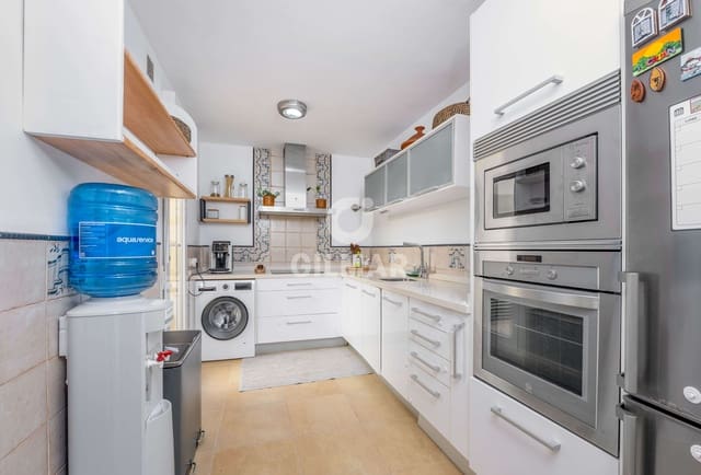 Adosado de 4 habitaciones en Tarifa en venta con piscina garaje - 740.000 € (Ref: 9206088)