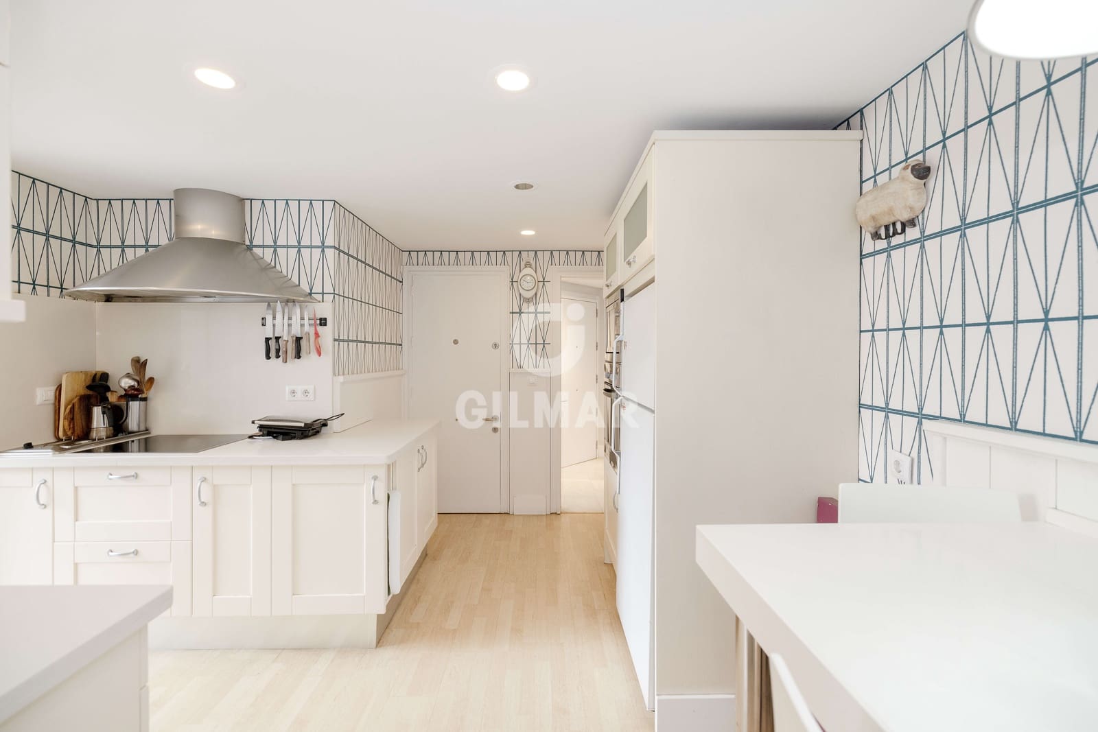 4 slaapkamer Flat te koop in Sevilla stad met zwembad garage - € 1.200.000 (Ref: 9207388)