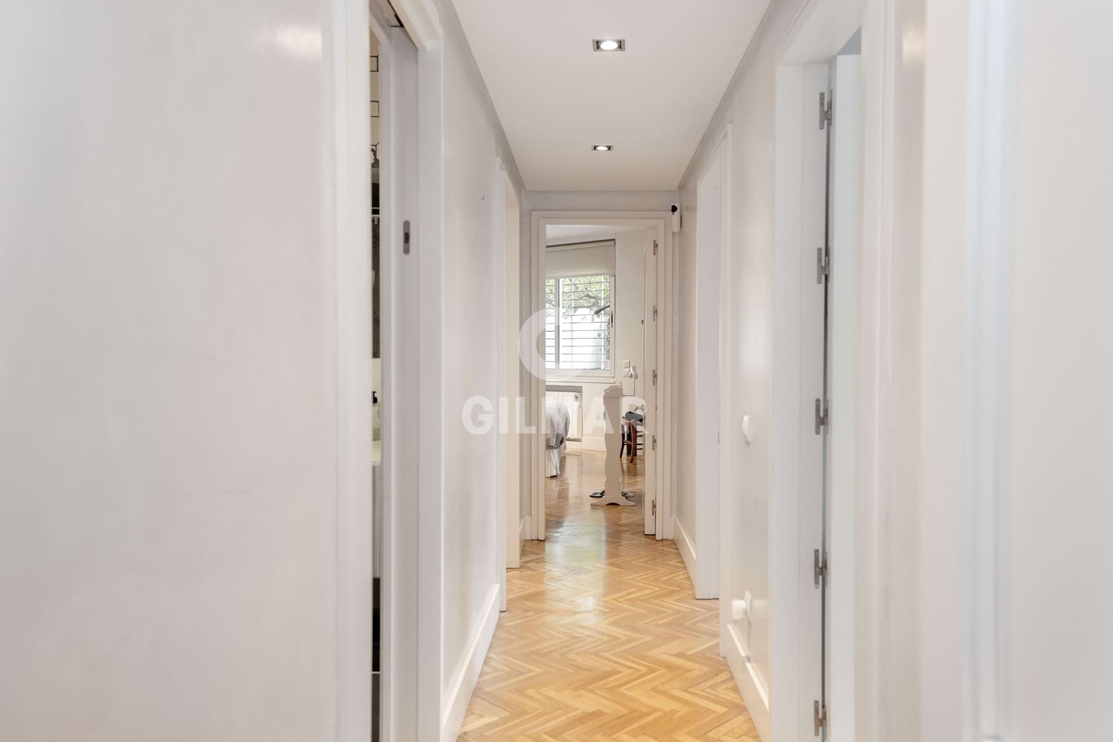 4 slaapkamer Flat te koop in Sevilla stad met zwembad garage - € 1.200.000 (Ref: 9207388)