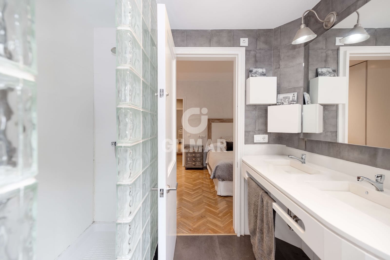 4 slaapkamer Flat te koop in Sevilla stad met zwembad garage - € 1.200.000 (Ref: 9207388)