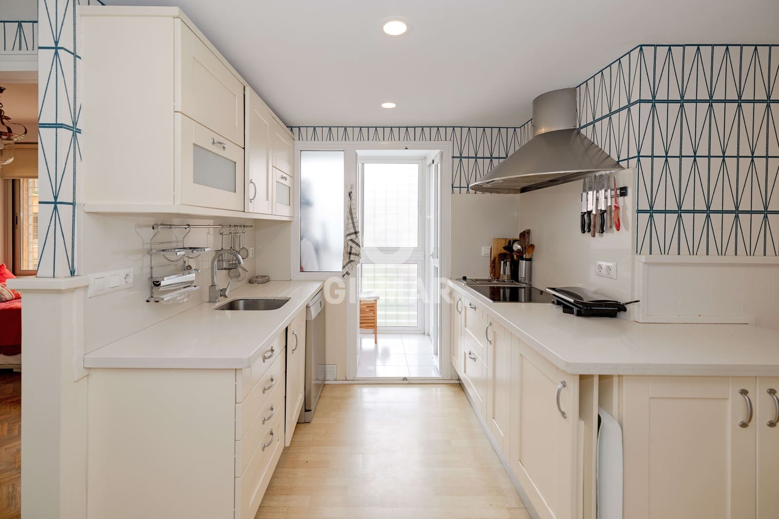 4 slaapkamer Flat te koop in Sevilla stad met zwembad garage - € 1.200.000 (Ref: 9207388)