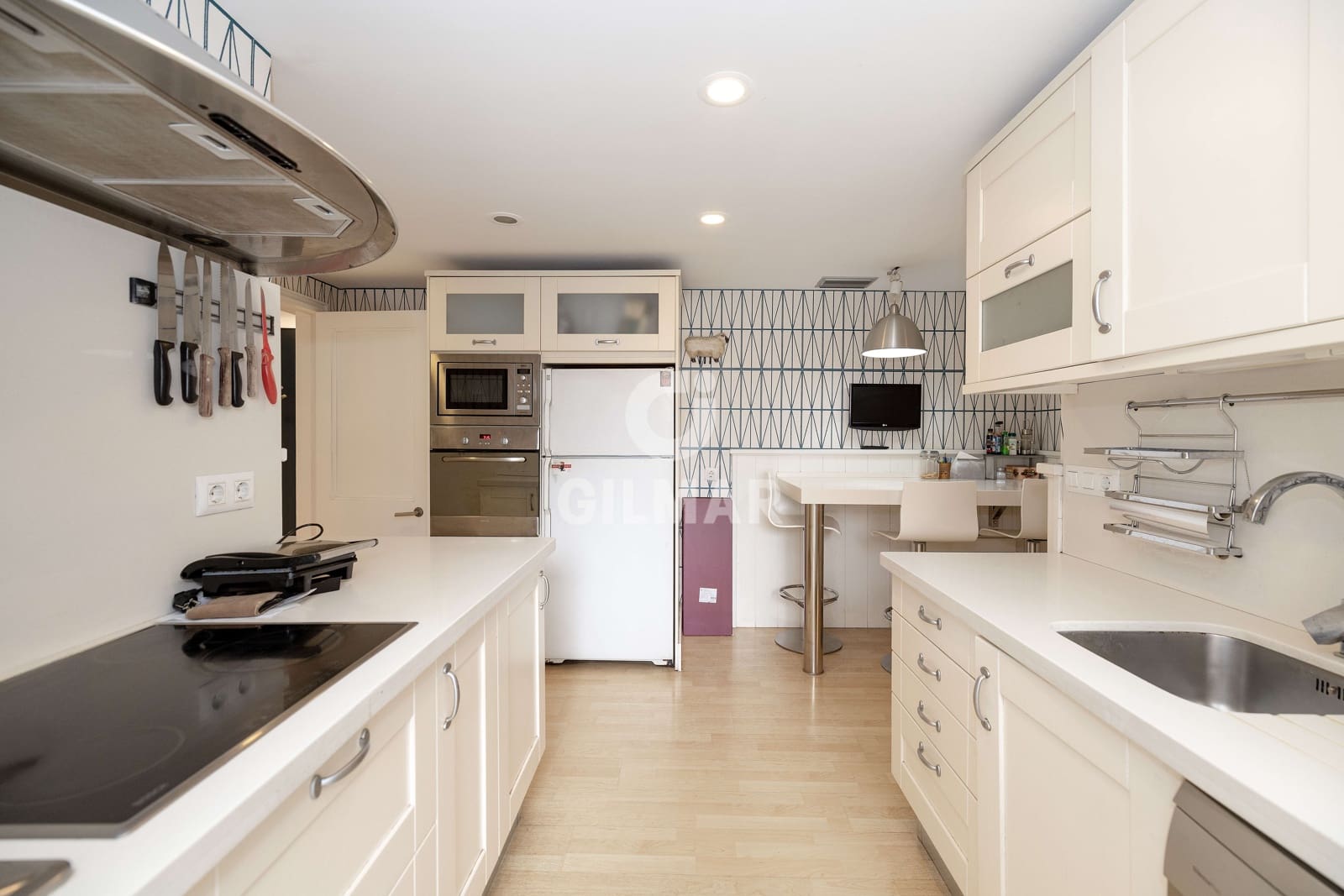 4 slaapkamer Flat te koop in Sevilla stad met zwembad garage - € 1.200.000 (Ref: 9207388)