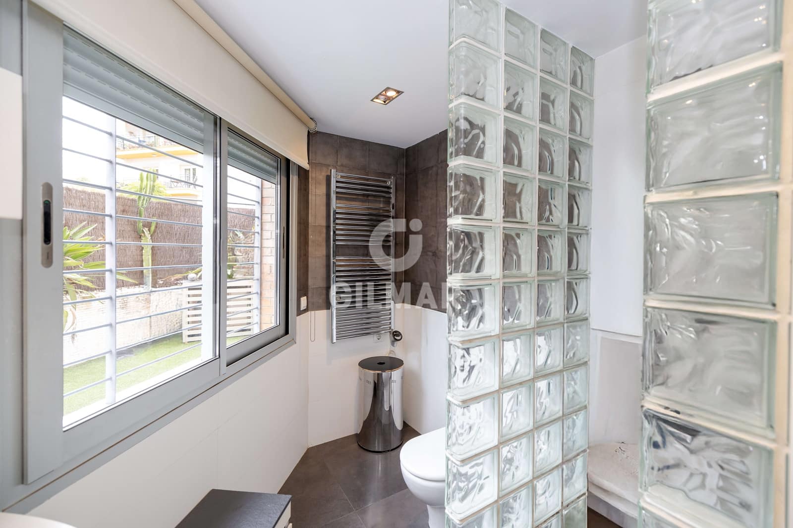 4 slaapkamer Flat te koop in Sevilla stad met zwembad garage - € 1.200.000 (Ref: 9207388)