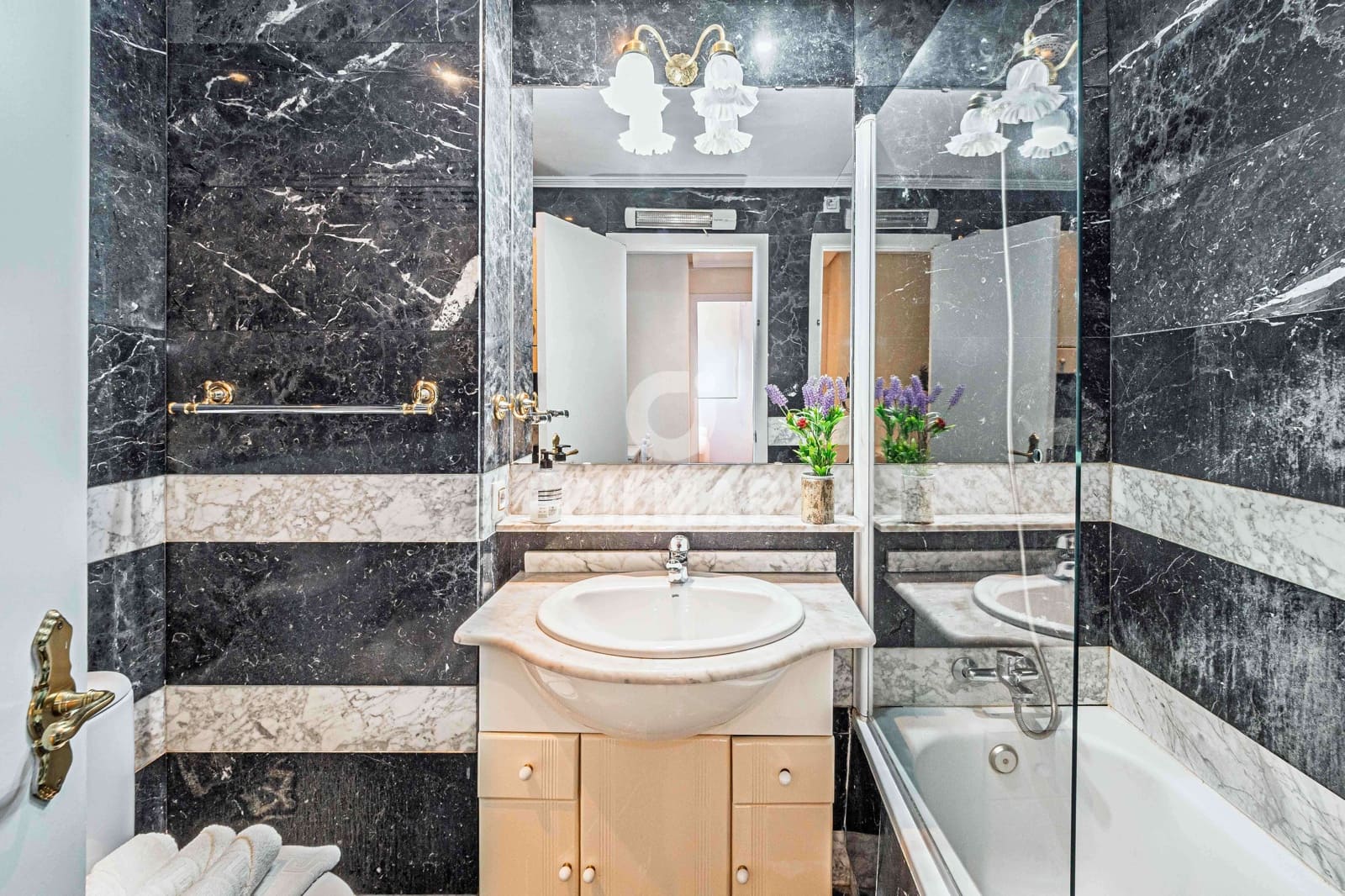 3 slaapkamer Flat te koop in Sevilla stad - € 525.000 (Ref: 9207391)