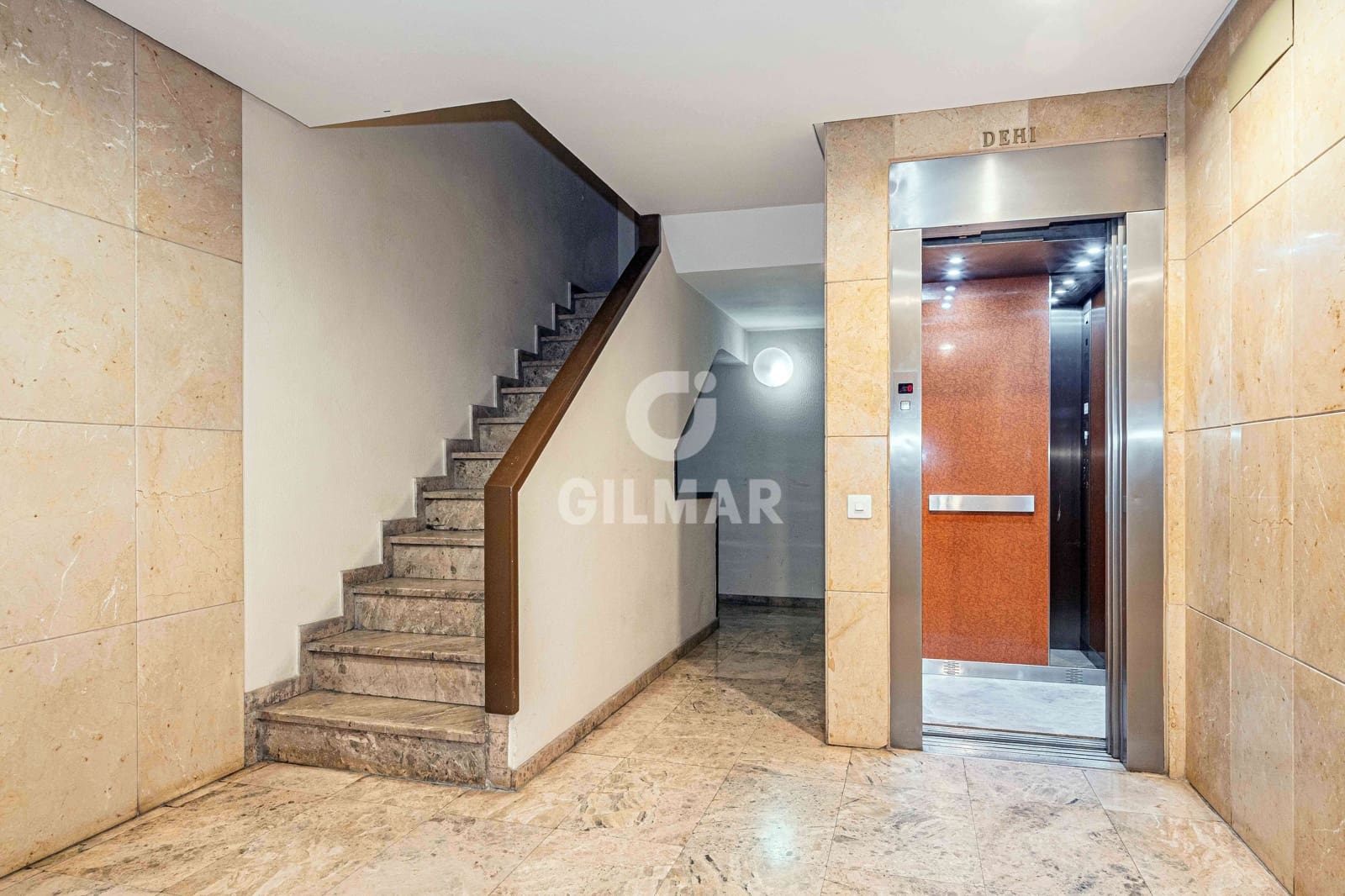 3 slaapkamer Flat te koop in Sevilla stad - € 525.000 (Ref: 9207391)