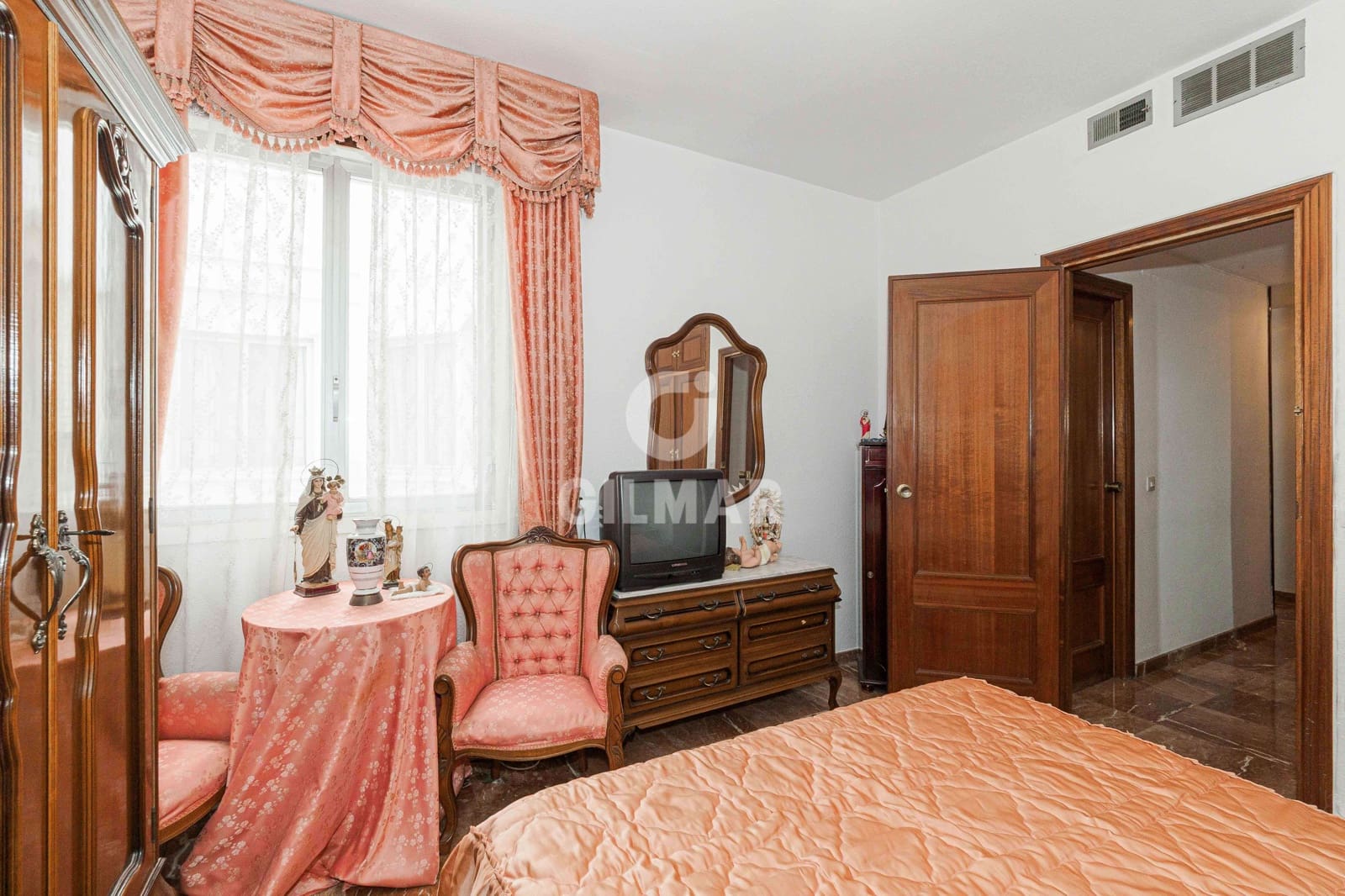 4 sovrum Lägenhet till salu i Sevilla stad - 459 000 € (Ref: 9207397)