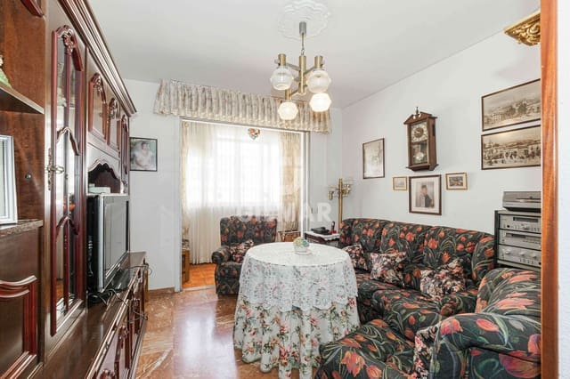 4 bedroom Flat for sale in Triana Este, Seville city - € 459,000 (Ref: 9207397)