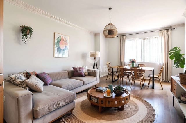 4 bedroom Flat for sale in Triana Este, Seville city - € 459,000 (Ref: 9207397)