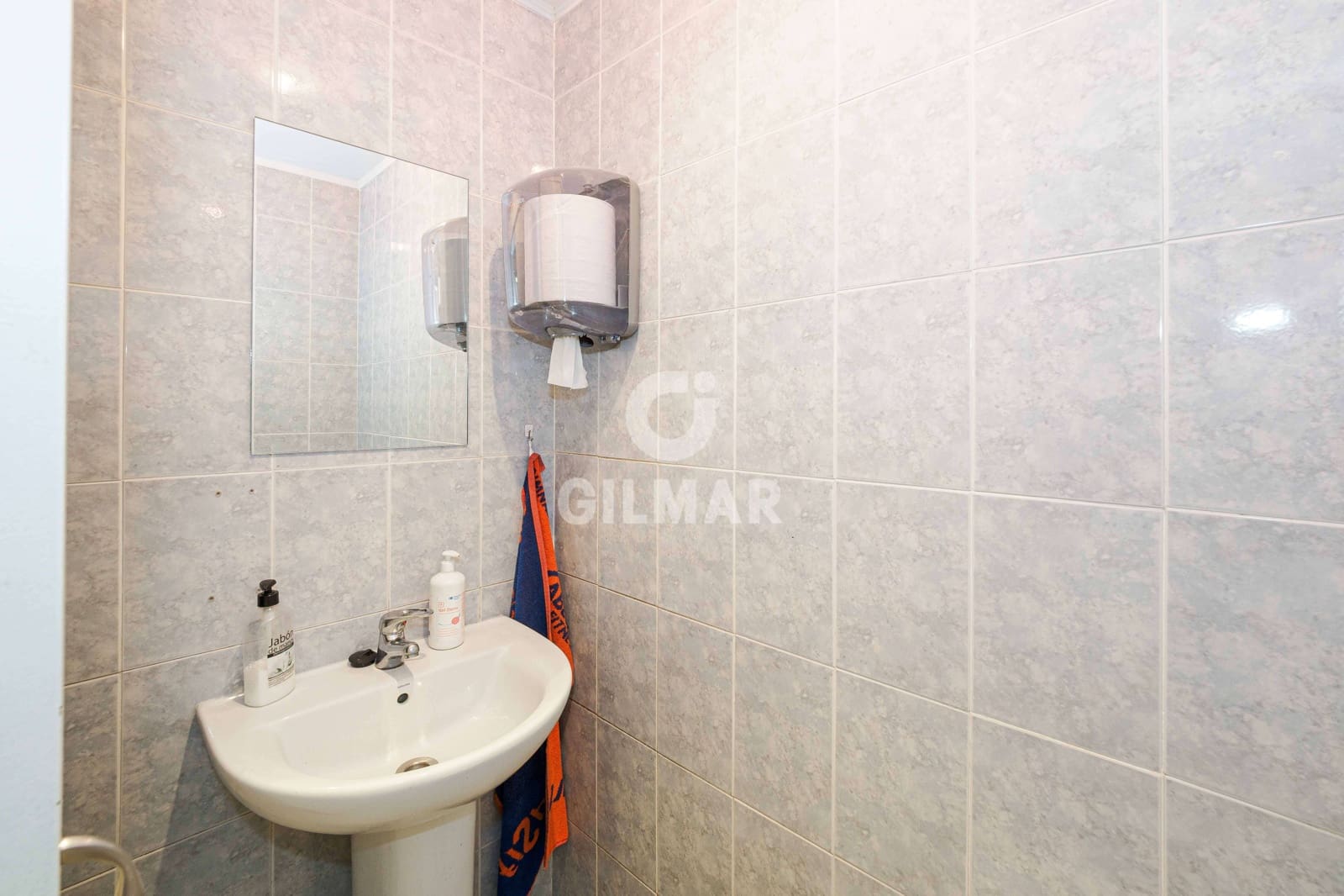 Erhverv til salg i Sevilla by med garage - € 285.000 (Ref: 9207402)