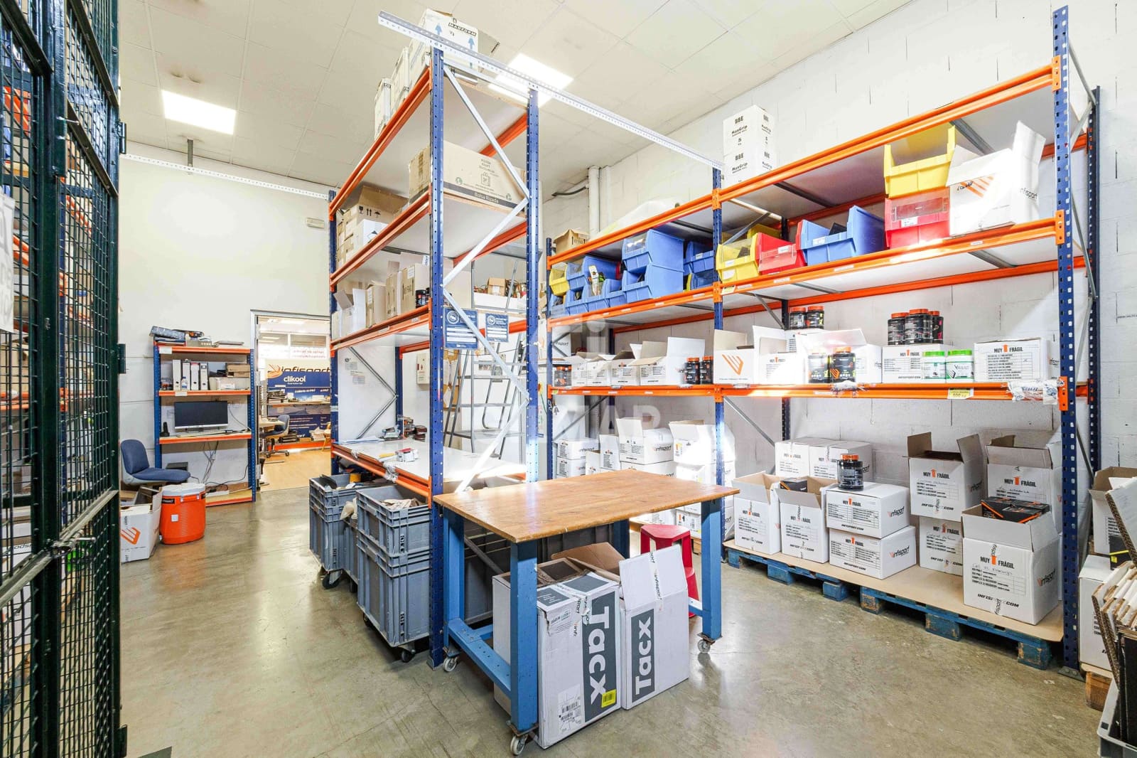 Erhverv til salg i Sevilla by med garage - € 285.000 (Ref: 9207402)