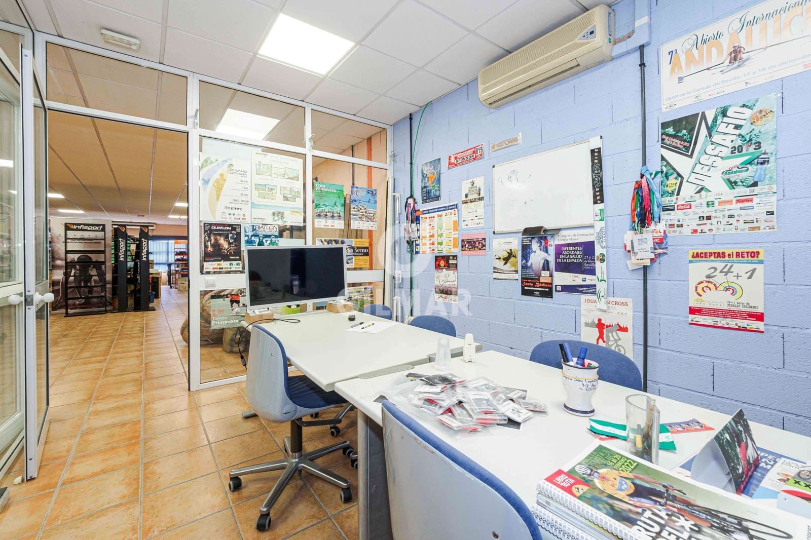 Erhverv til salg i Sevilla by med garage - € 285.000 (Ref: 9207402)