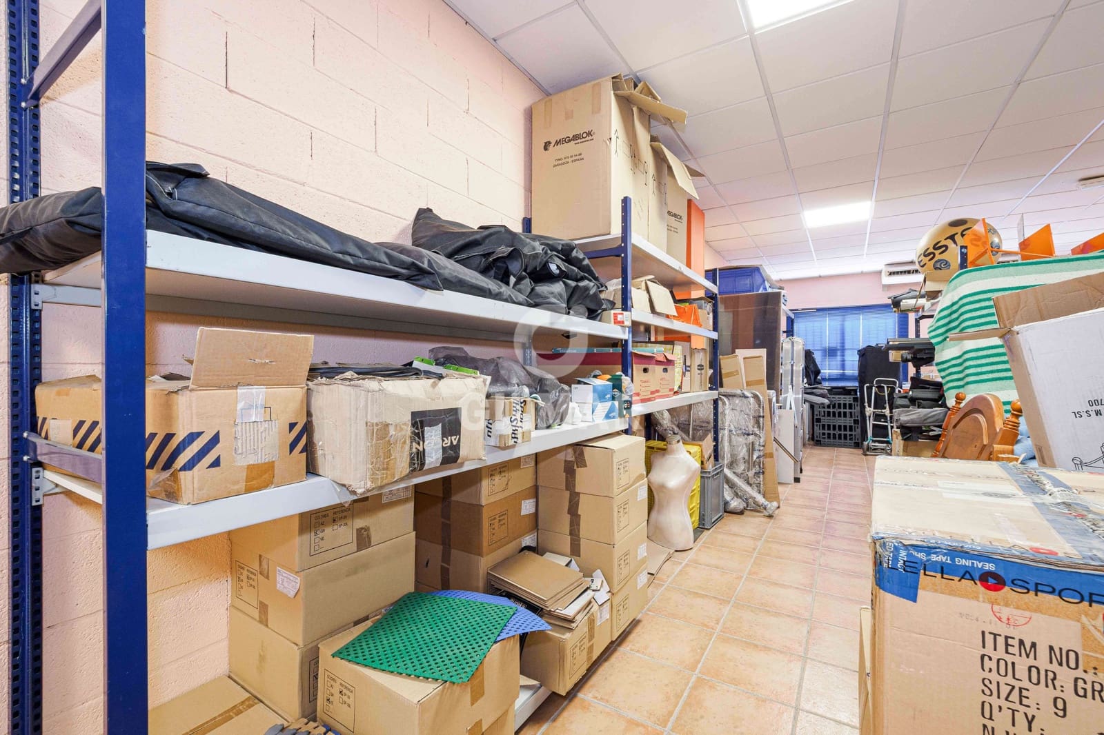 Erhverv til salg i Sevilla by med garage - € 285.000 (Ref: 9207402)