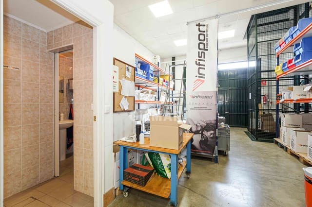 Commercial for sale in no asignado, Seville city with garage - € 285,000 (Ref: 9207402)