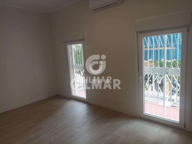 3 bedroom Terraced Villa for sale in Bellavista, Seville city - € 185,000 (Ref: 9207410)