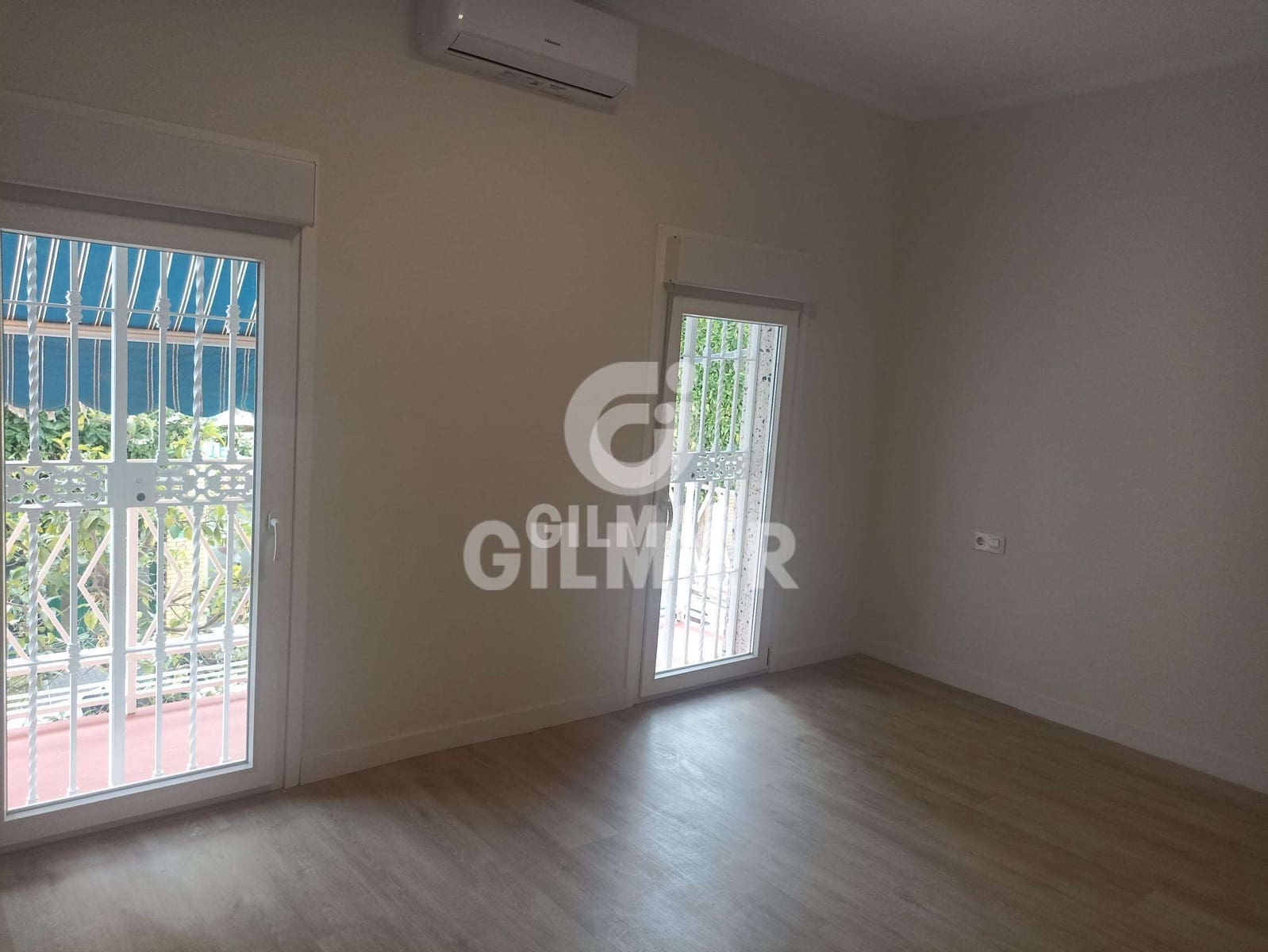 3 sovrum Radhus till salu i Sevilla stad - 185 000 € (Ref: 9207410)