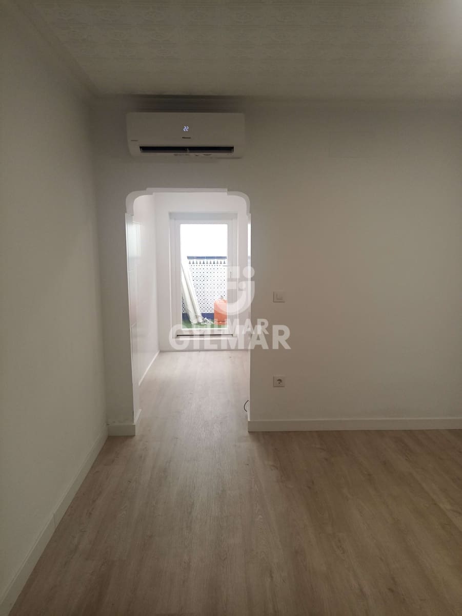 3 sovrum Radhus till salu i Sevilla stad - 185 000 € (Ref: 9207410)