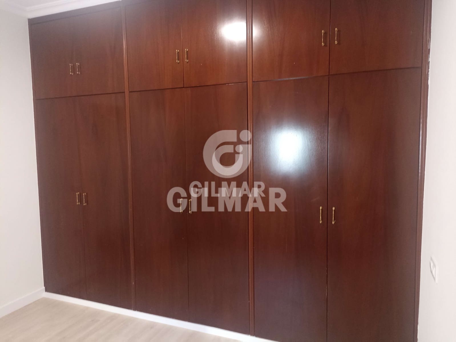 3 sovrum Radhus till salu i Sevilla stad - 185 000 € (Ref: 9207410)