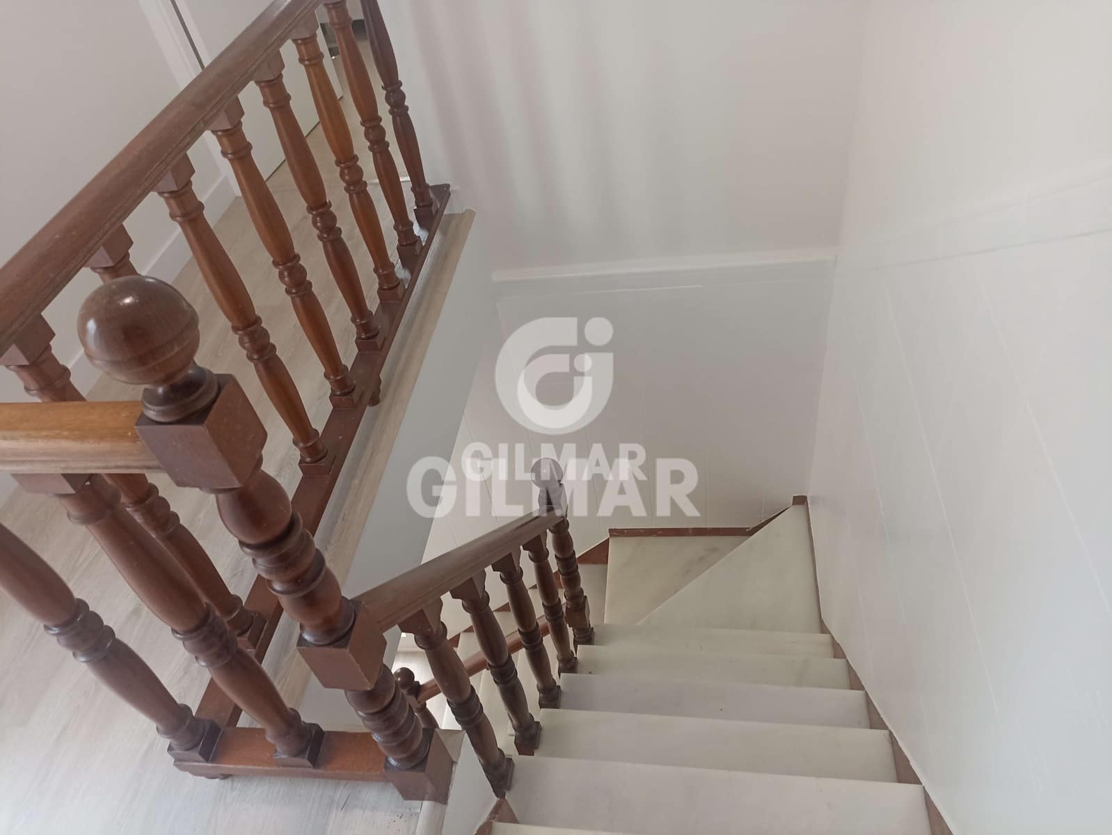 3 sovrum Radhus till salu i Sevilla stad - 185 000 € (Ref: 9207410)