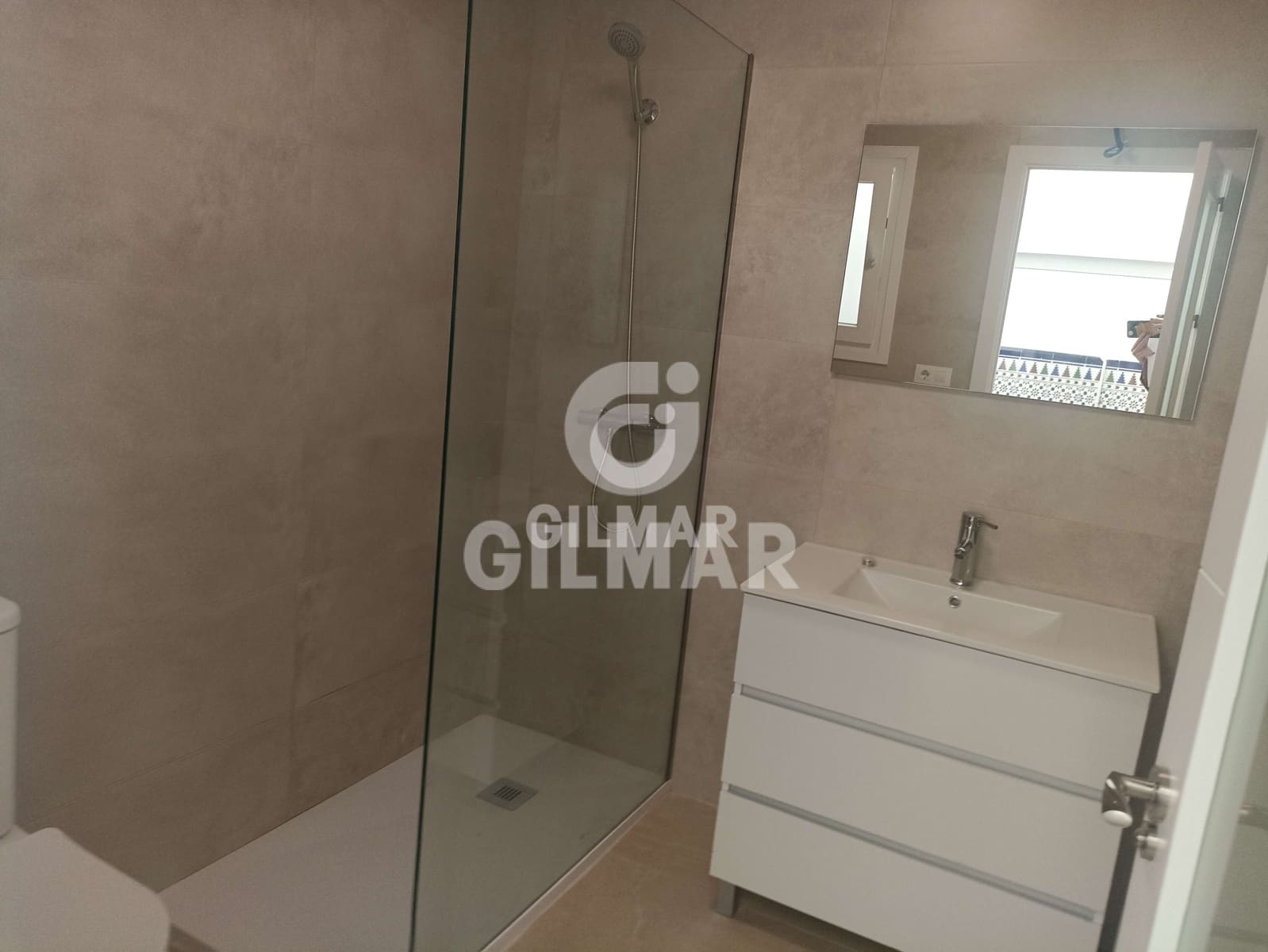 3 sovrum Radhus till salu i Sevilla stad - 185 000 € (Ref: 9207410)