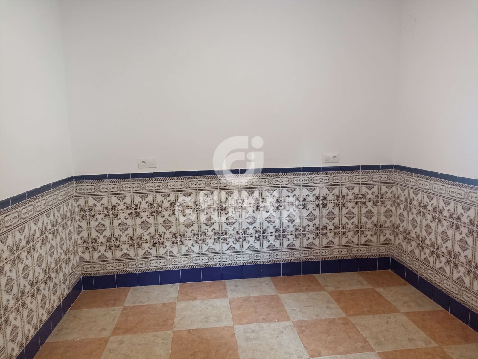 3 sovrum Radhus till salu i Sevilla stad - 185 000 € (Ref: 9207410)