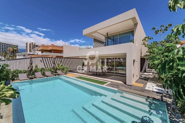 4 sypialnia Willa na sprzedaż w Playa de las Americas, Arona z basenem garażem - 3 250 000 € (Ref: 9207552)