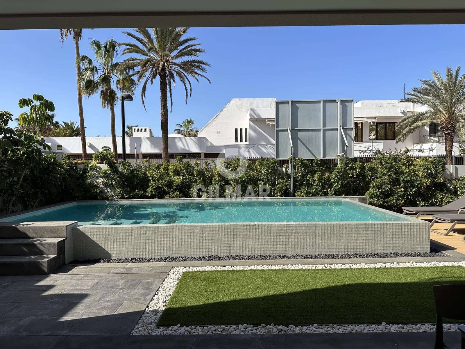 4 soveværelse Villa til salg i Playa de las Americas med swimmingpool garage - € 3.250.000 (Ref: 9207552)