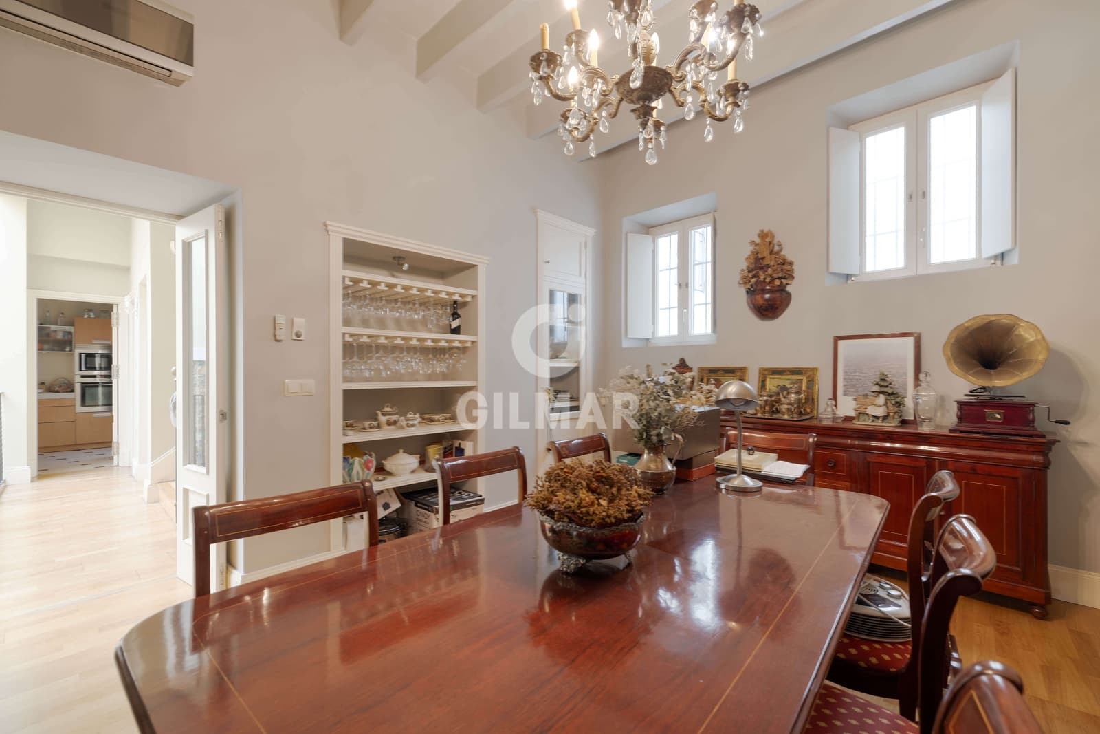 6 Zimmer Villa zu verkaufen in Sevilla Stadt mit Garage - 1.700.000 € (Ref: 9207554)