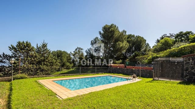 6 soveværelse Villa til salg i Santa Brígida med swimmingpool garage - € 850.000 (Ref: 9207557)