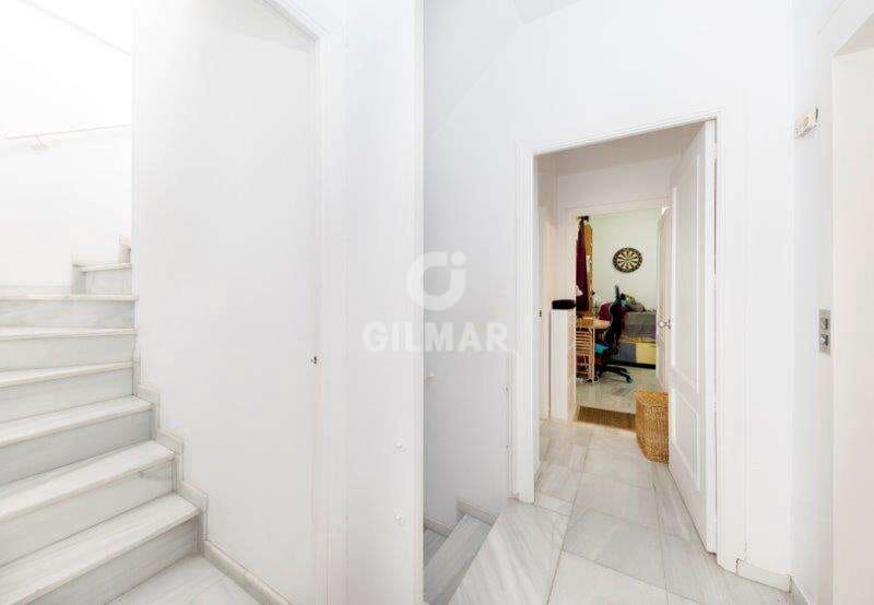 Adosado de 4 habitaciones en Sevilla ciudad en venta - 599.000 € (Ref: 9207559)