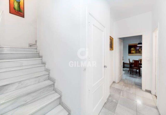 4 bedroom Terraced Villa for sale in Feria, Seville city - € 599,000 (Ref: 9207559)