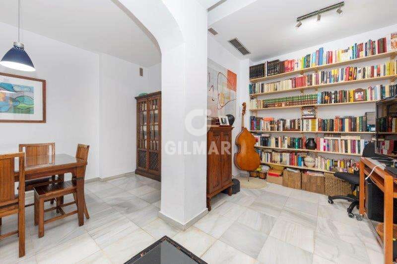 Adosado de 4 habitaciones en Sevilla ciudad en venta - 599.000 € (Ref: 9207559)